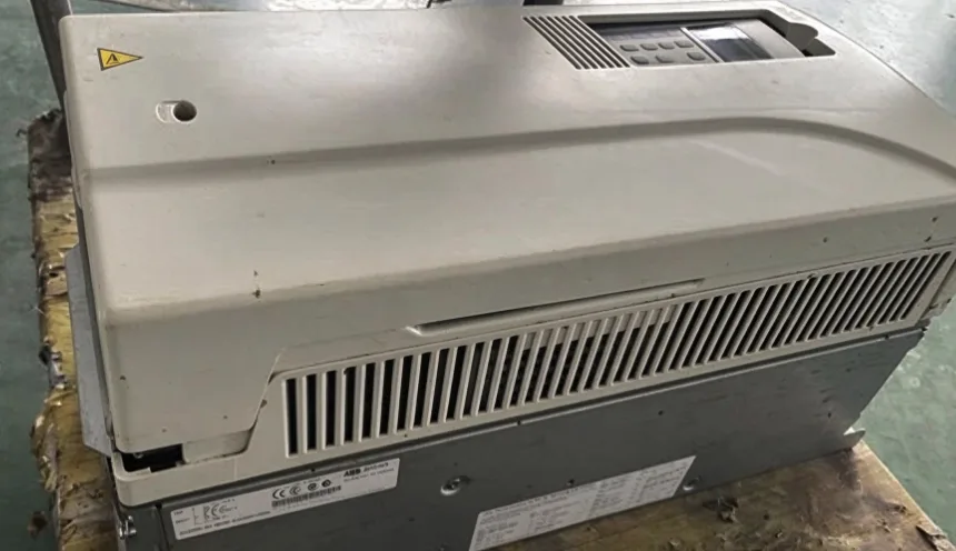 ABB ACS800-01-0050-3+E200+P901 2