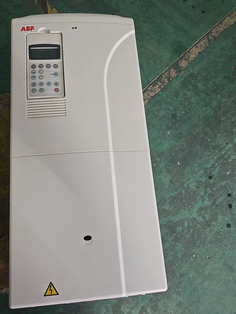 ABB frequency converter ACS800-01-0135-3+D150+P901 N652 3