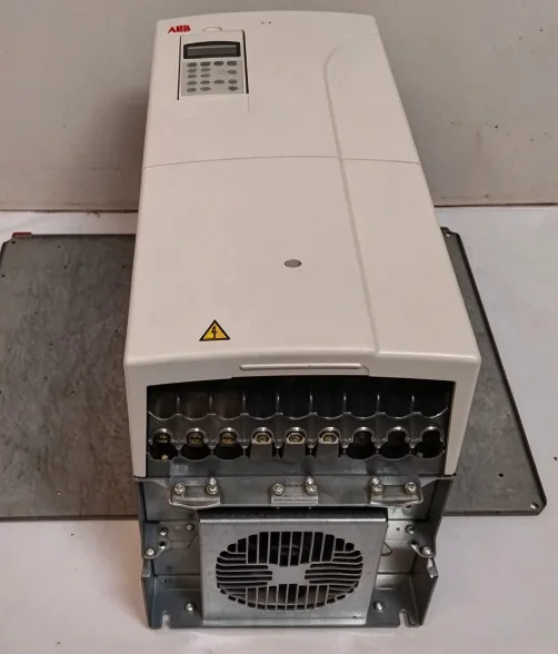 ABB ACS800-01-0140-5+C132 Frequency Converter Drive CDP 312R 380-500V48-63HzHTY0 2