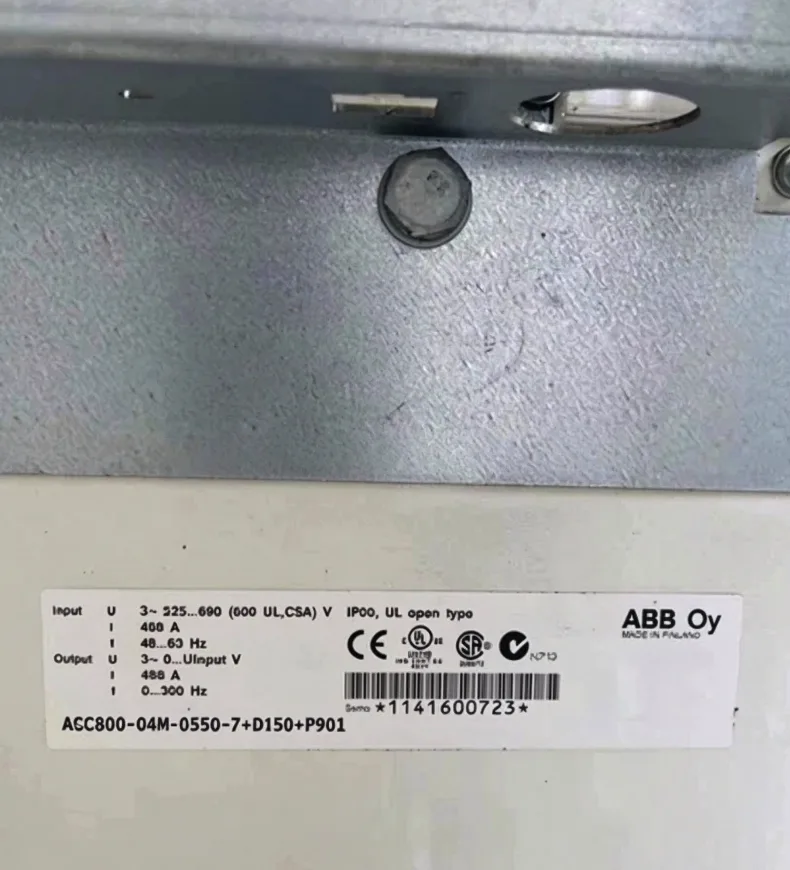 ABB ACS800-04M-0550-7+D150+P901