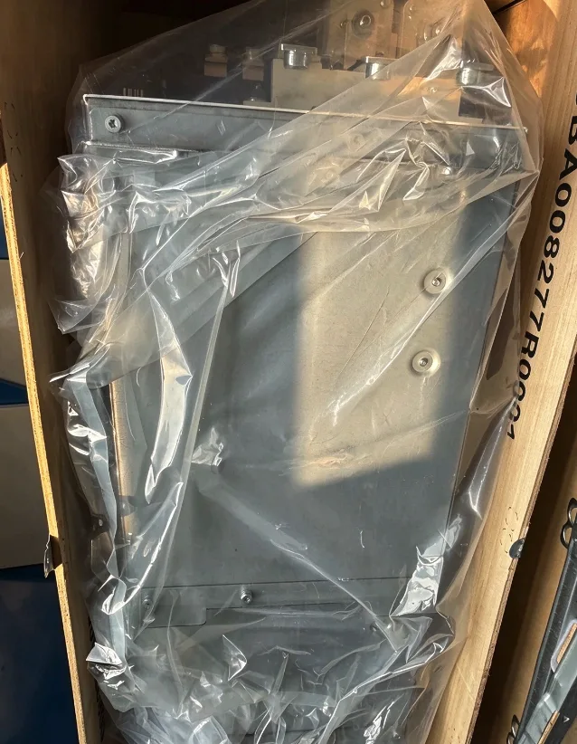 ABB ACS800-04M-0550-7+D150+P901 2
