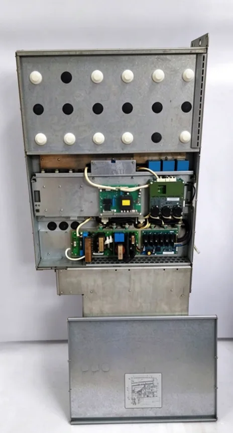 ABB ACS800-104-0400-5+C126 Inverter Drive Module 513-707 VDC 3