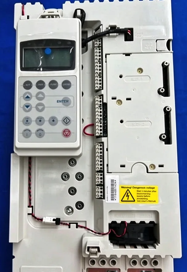 ABB ACS800-U1-0040-7+P901 3