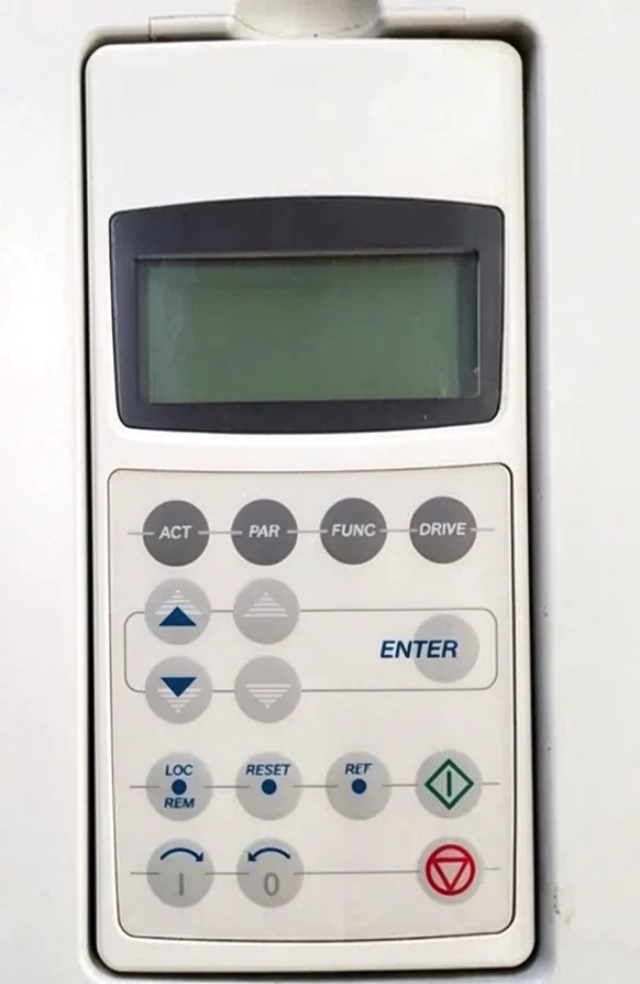 ABB ACS800-U1-0120-5+D150+P901 AC Drive 3-Phase 120HP/90kW 155A 380-500VAC 2