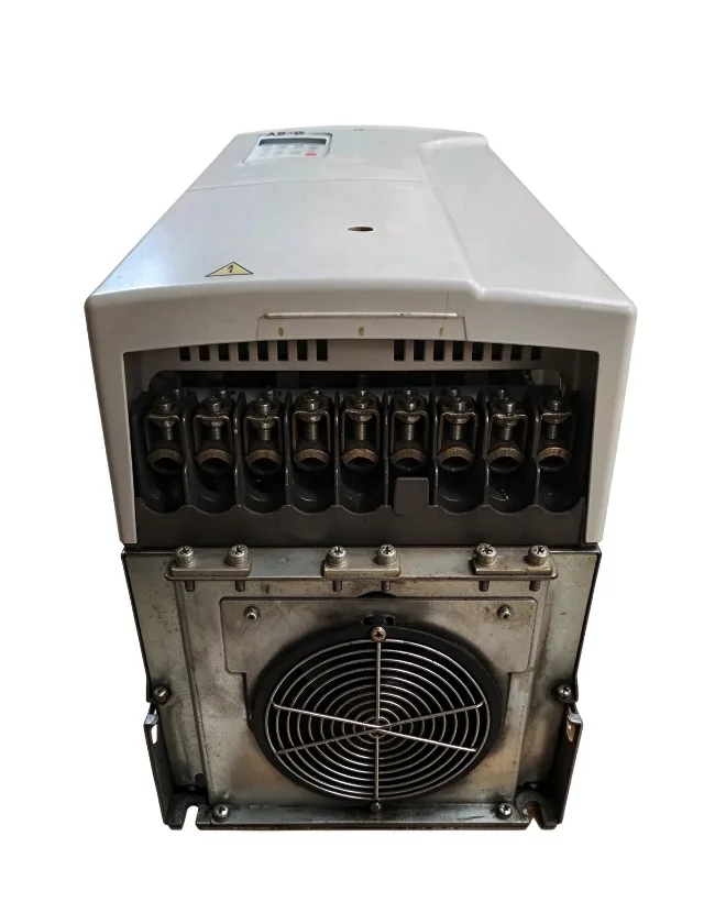 ABB ACS800-U1-0120-5+D150+P901 AC Drive 3-Phase 120HP/90kW 155A 380-500VAC 3