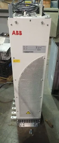 ABB 250 HP VFD AC Drive ACS800-U4-0260-5+P901 291A 480 volt - Powered on