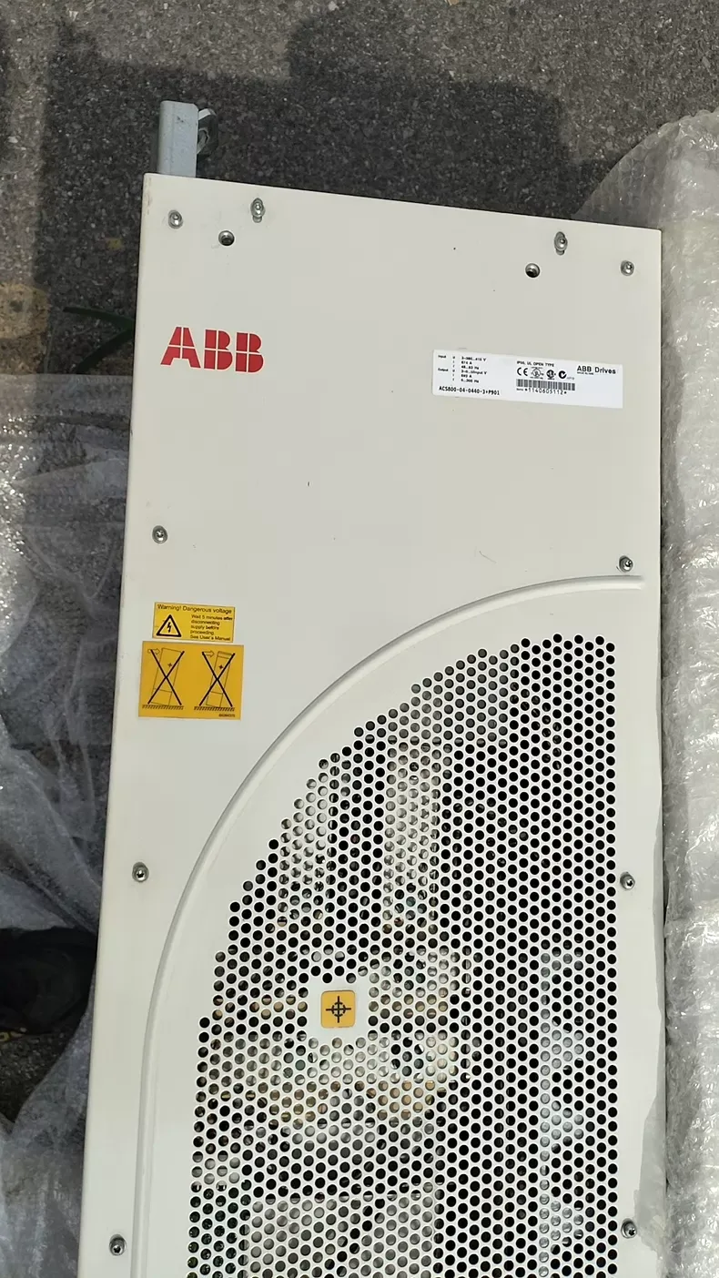 ABB ACS800-04-0440-3+P901 In