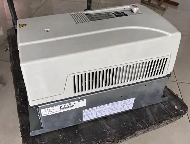ABB ACS800-01-0020-7+E200+P901 INVERTER