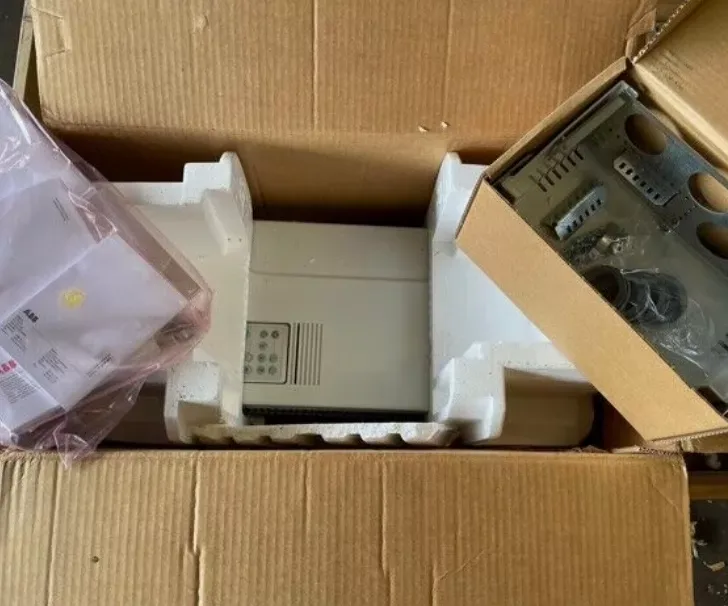 ABB ACS800-01-0060-3+E200 Servo drive Inverter AC Drive 2