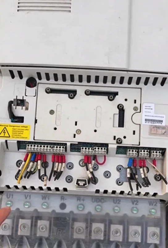 ABB ACS800-04-0175-7+P901 Frequency converter 2