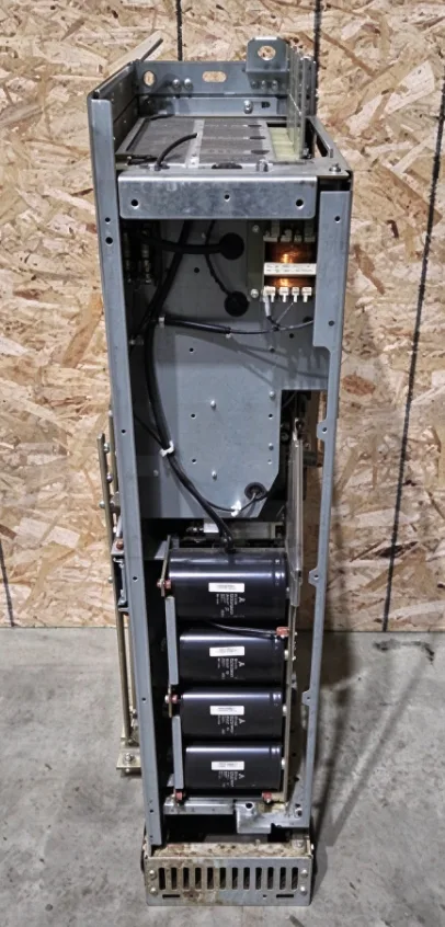 ABB ACS800-U4-0260-5+E208+E210+P901 DRIVE 480 (500) V 267 (291) A 48 63HZ 3