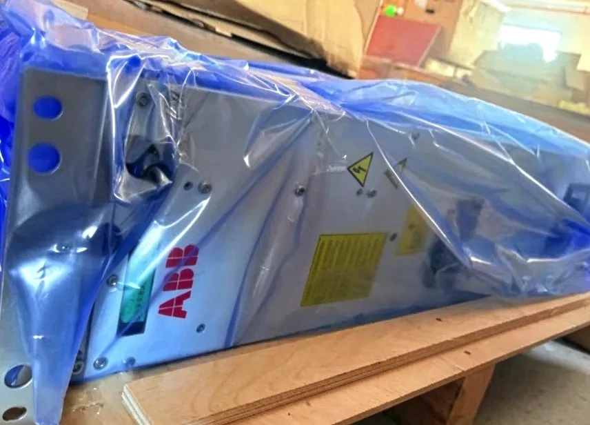 ABB ACS800-104LC-0550-7+E205 Inverter Drive Module 3