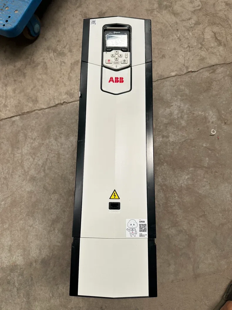 ABB ACS880-01-072A-3 Inverter