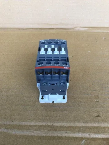 ABB AF12-30-10-13 DC CONTACTOR AF12301013 4
