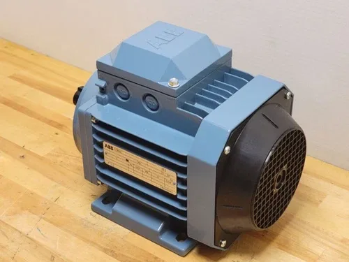 ABB IEC AC Motor M2AA 080 B2 3GAA081002-ASE 1.1 kW 50Hz 2760 RPM 230/400VAC 3
