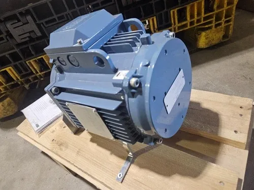 ABB M3AA-100LB 4-8 IMV18/IM3611 AC Motor 690Y / 2.8 kW 3GAA108529-BDF+VC 3
