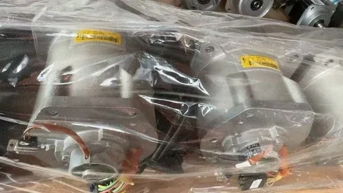 ABB 3HAC055433-001 IRB6700 4 5 6-axis motor 4