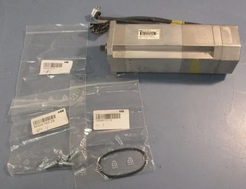 ABB 3HAC17344-1/02 Robot Gear Servo Motor 200V 3.2A 7/16 Shaft Dia
