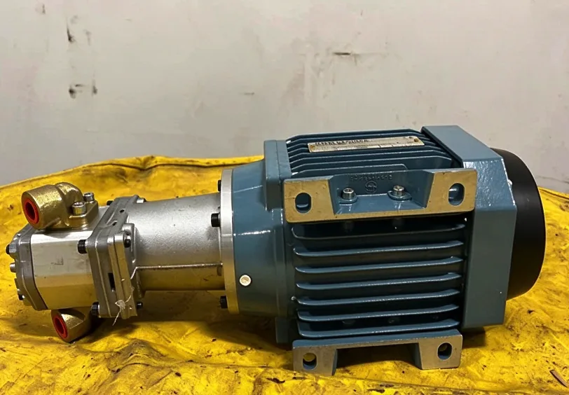 ABB H2VA80A-4 1680RPM 280Y/480V Gear Motor with Gear Reducer 4
