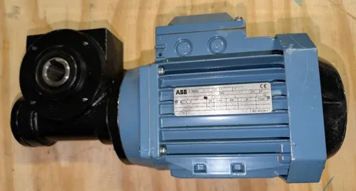 ABB M2AA80 A-4 0.75 KW Motor BJ GEAR 15 1 Reducer