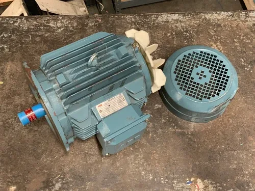 ABB M2QA112M6A Electric Motor M2QA113301-BSA but Freight Damaged 4