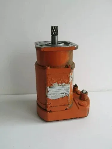 ABB 3HAB3124-1 SERVO MOTOR ROBOTICS PS90/6-38-P-LSS-3613 4