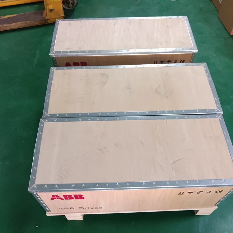 ABB ACH550-U1-180A-4 Frequency converter 3