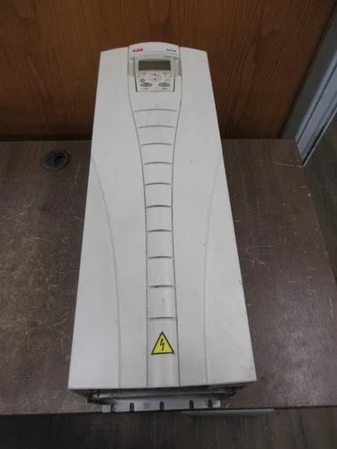 ABB ACH550 AC Drive ACH550-UH-075A-2 25HP 3Ph with Keypad 2