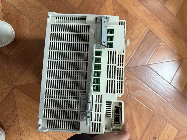 ABB ACS380-040C-032A-4+K475 frequency converter 3