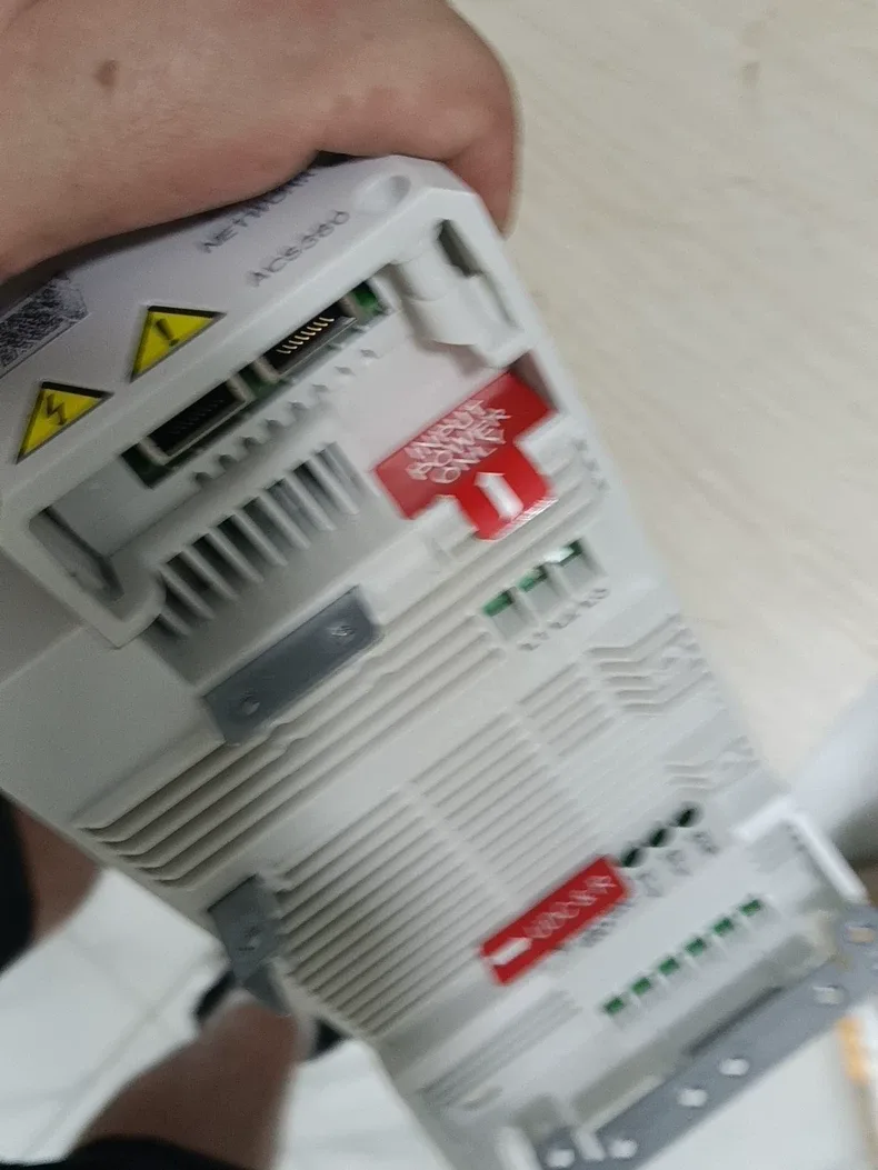 ABB Frequency Drive ACS380-040C-12A6-4+K490 5 HP 400-480v 3