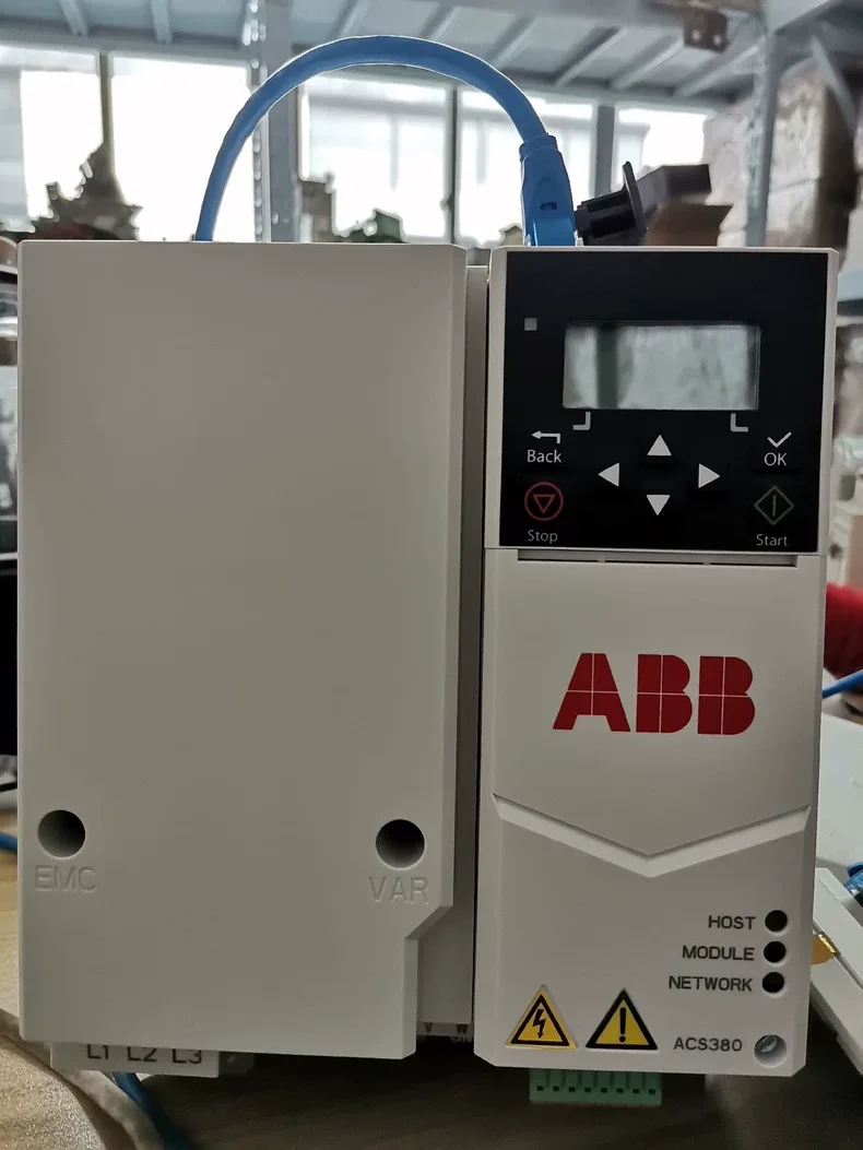 ABB ACS380-042N-25A0-4 frequency converter 3