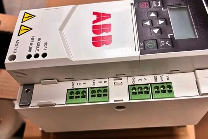 ABB ACS380-040C-09A4-4+L535+L538 converter 3