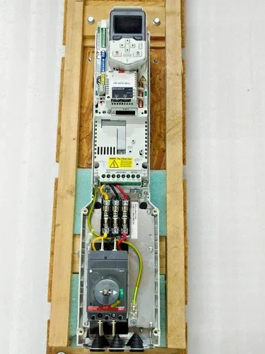 ABB ACS580-01-023A-4+0J400+P922 VARIABLE FREQUENCY DRIVE 15 HP 11 kW 23A 480VAC 3