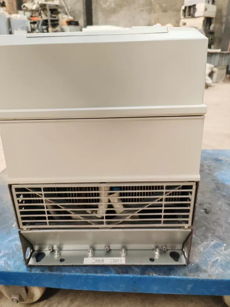 ABB ACS580-01-169A-4 3-Phase 400V 90kW Variable Frequency Drive 2