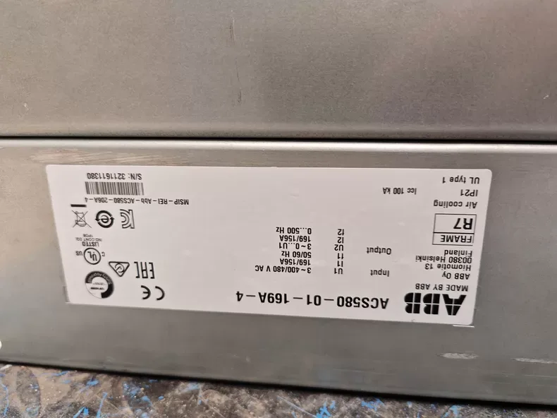 ABB ACS580-01-169A-4 3-Phase 400V 90kW Variable Frequency Drive 3
