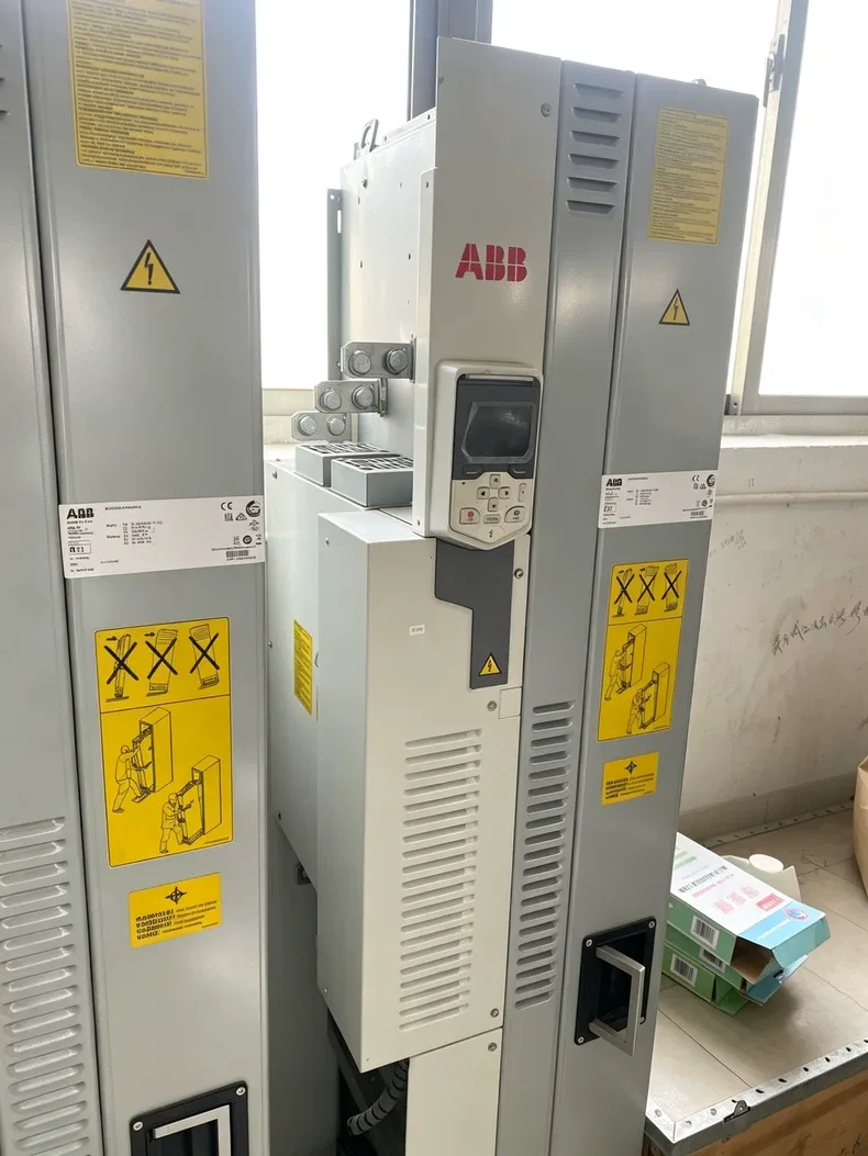 ABB ACS580-04-820A-4 Frequency converter 2