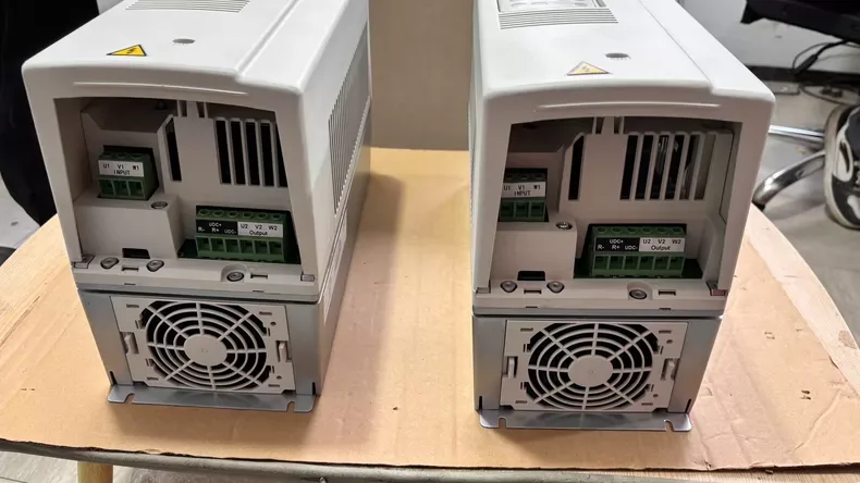 ABB ACS800-01-0016-5+P901 Frequency Converter ACS8000100165P901 4