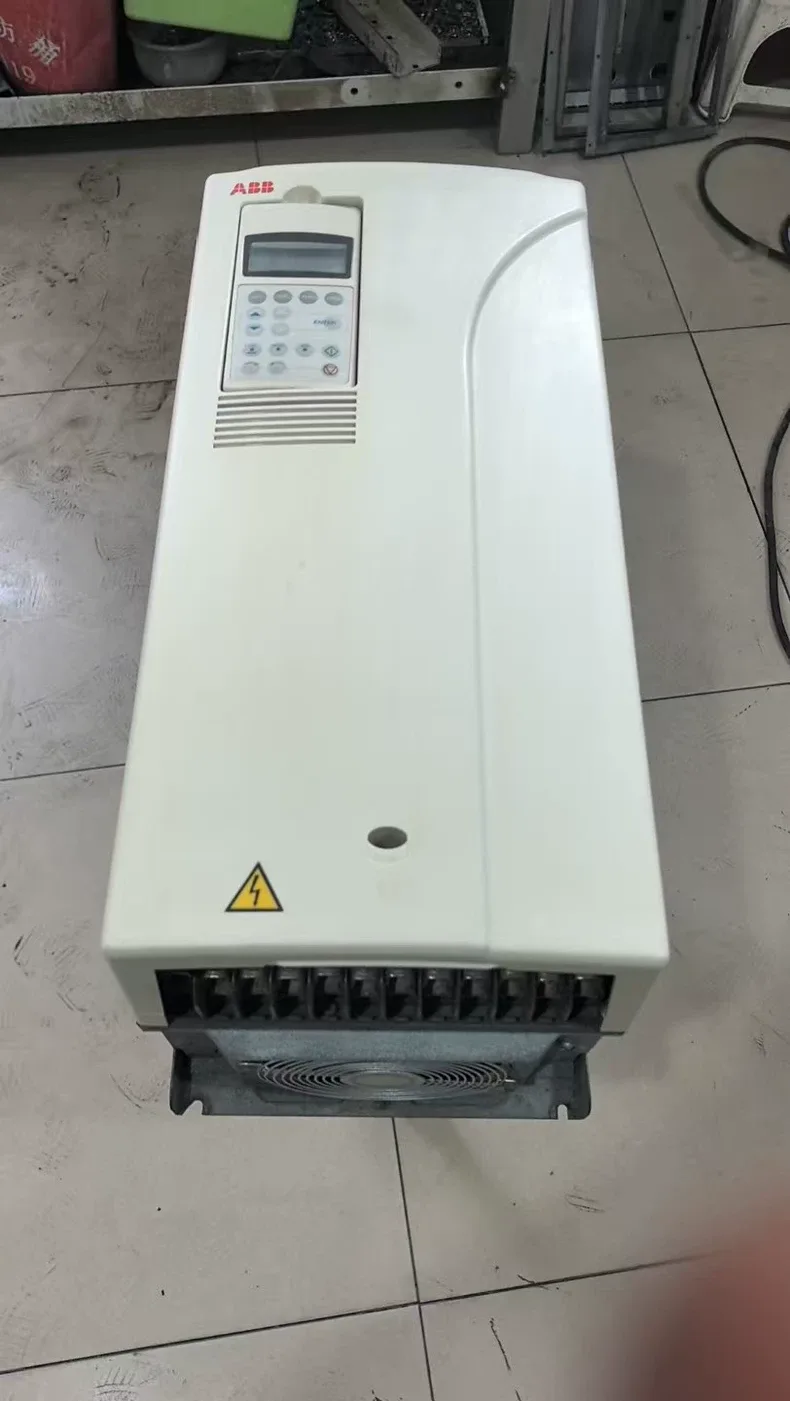 ABB ACS800-01-0040-5+P901 Frequency Converter 3ABD00011282-0001 HT