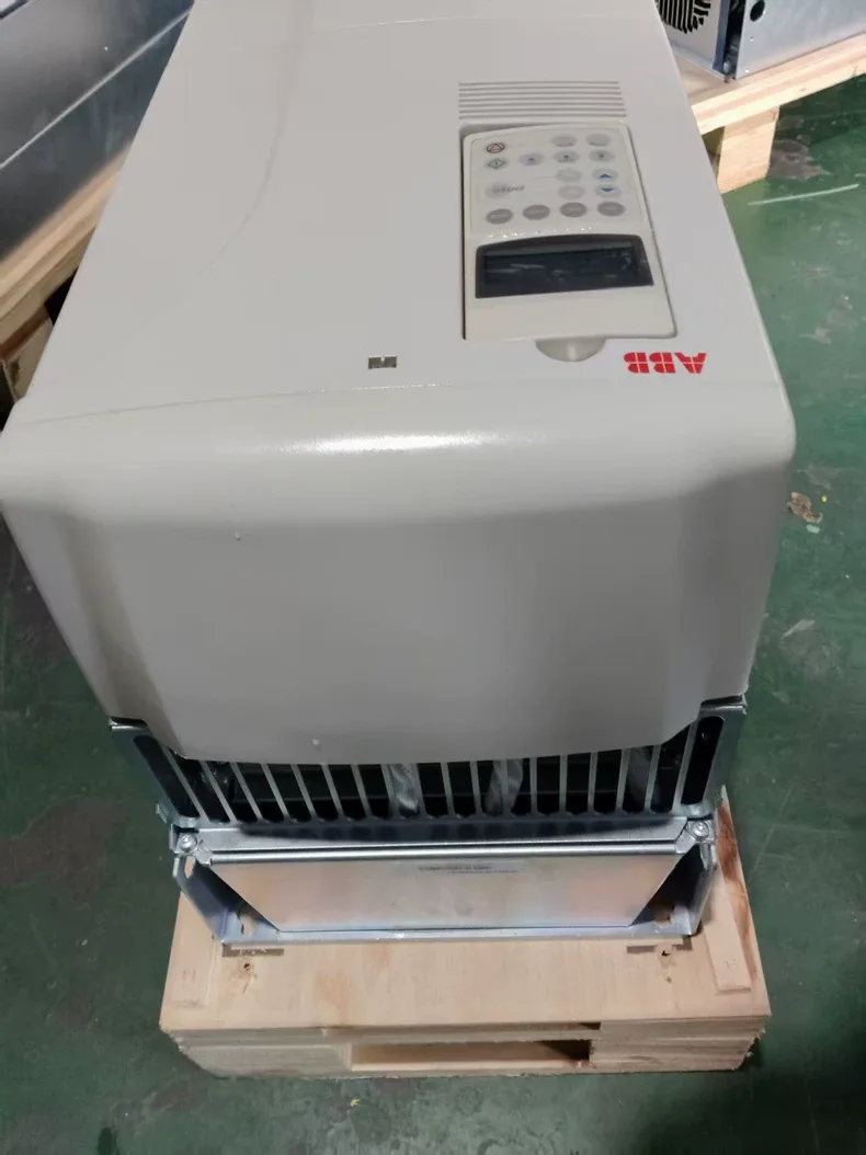 ABB ACS800-01-0070-5+K458 +P901 With Best Price 3