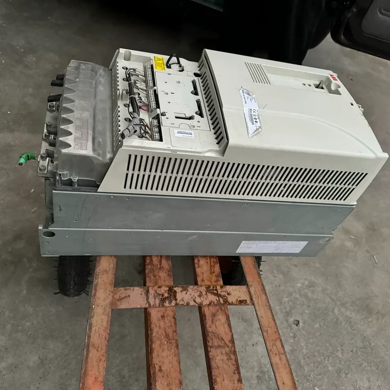 ABB inverter ACS800-04-0120-3 3