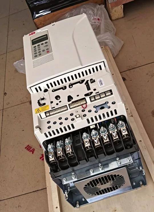 ABB ACS800-U1-0030-5 Inverter