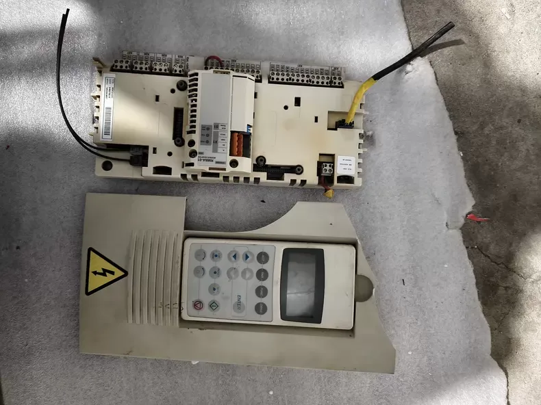 ABB ACS800-04M-0400-3 INVERTER Module ACS80004M04003 UPS MS 3