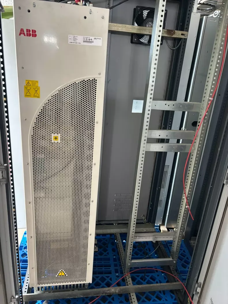 ABB inverter ACS800-04P-0400-3+P901