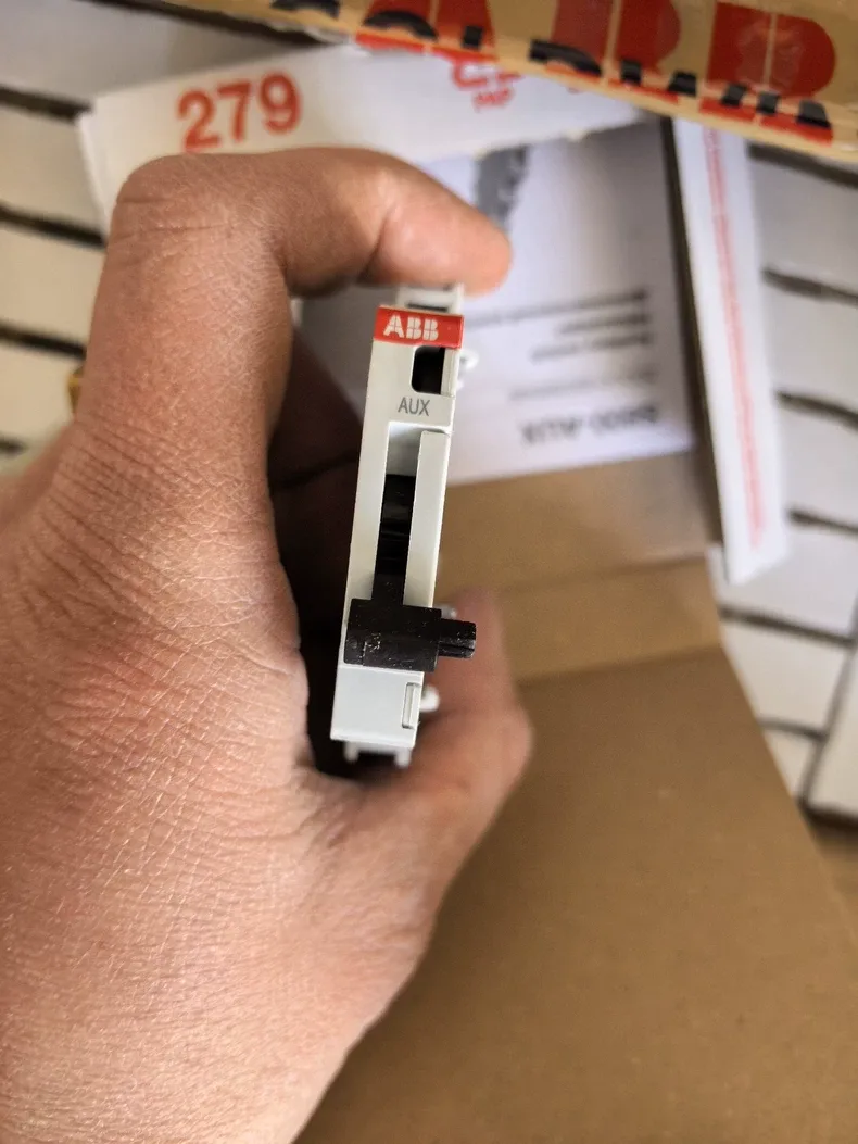 ABB S800-AUX