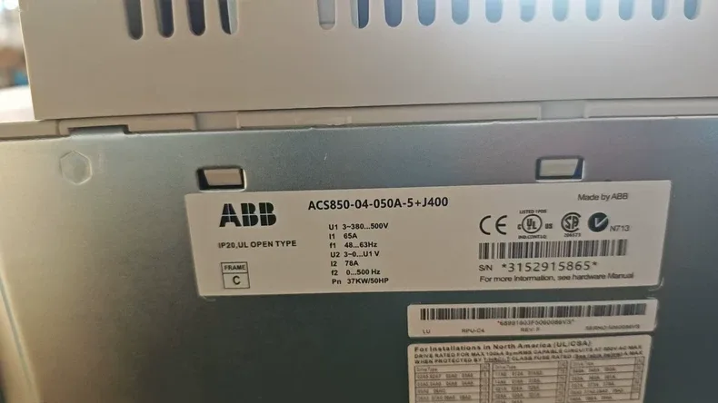ABB ACS850-04-050A-5+J400 5