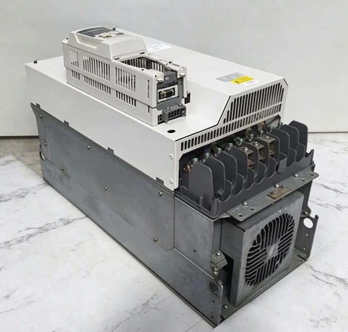 ABB ACS850-04-202A-5+D150+J400 AC Drive Module 3-Phase 400/480/500 V AC 198A 2