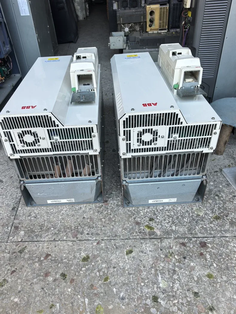 ABB frequency converter ACS850-04-260A-5+j400 3