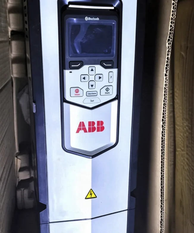 ABB ACS880-01-014A-5+C132+P904