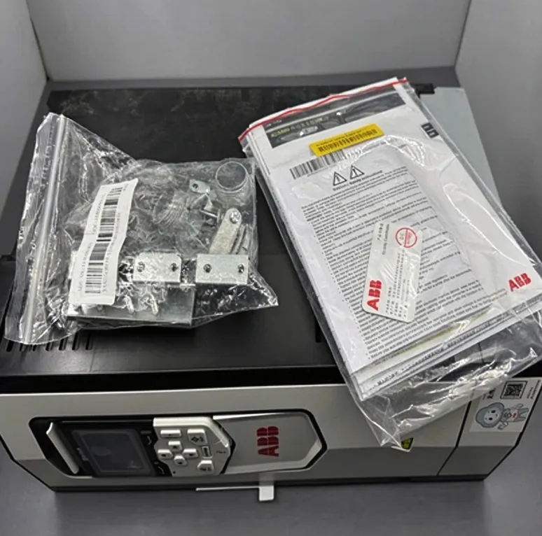 ABB ACS880-01-025A-3+E200 Inverter 2