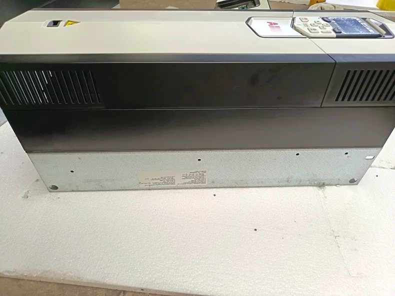 ABB ACS880-01-026A-7 Inverter 4